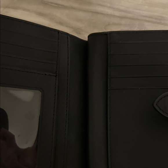 Kate Spade Quilted Black Leather Wallet - Picture 5 of 9